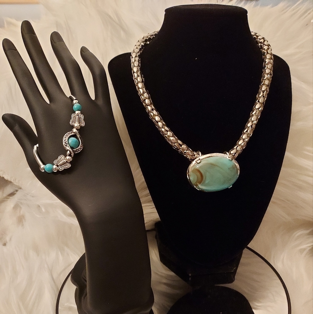 Faux Turquoise and Silver-Tone Necklace and Bracelet